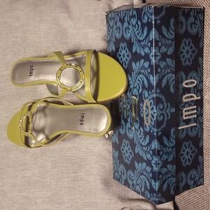 Impo Sandals.  Size 8 Lovely Summer Green